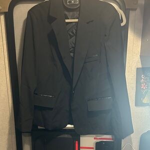 Amazon Black Women's Blazer